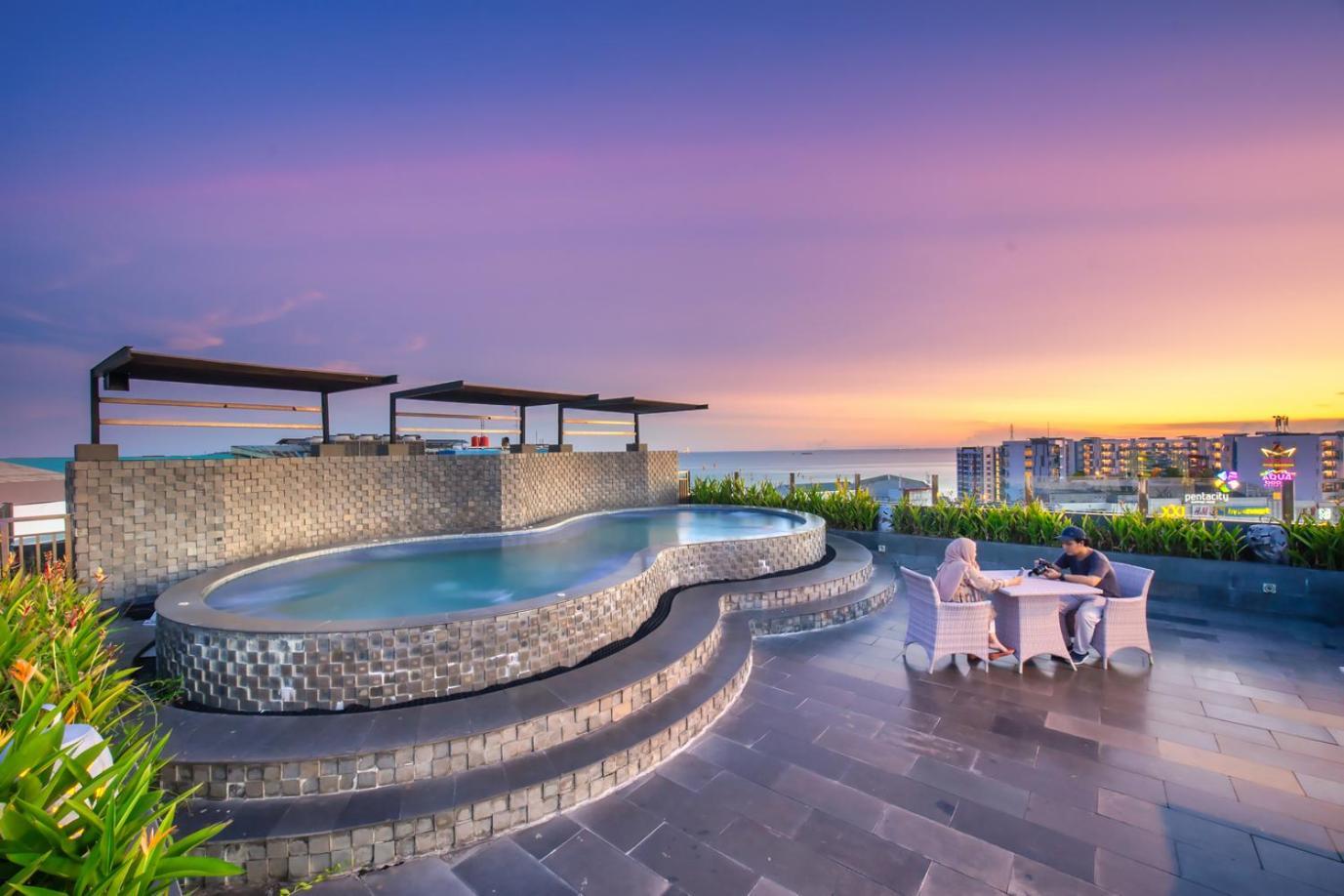 J Icon Hip Hotel Balikpapan  Eksteriør billede