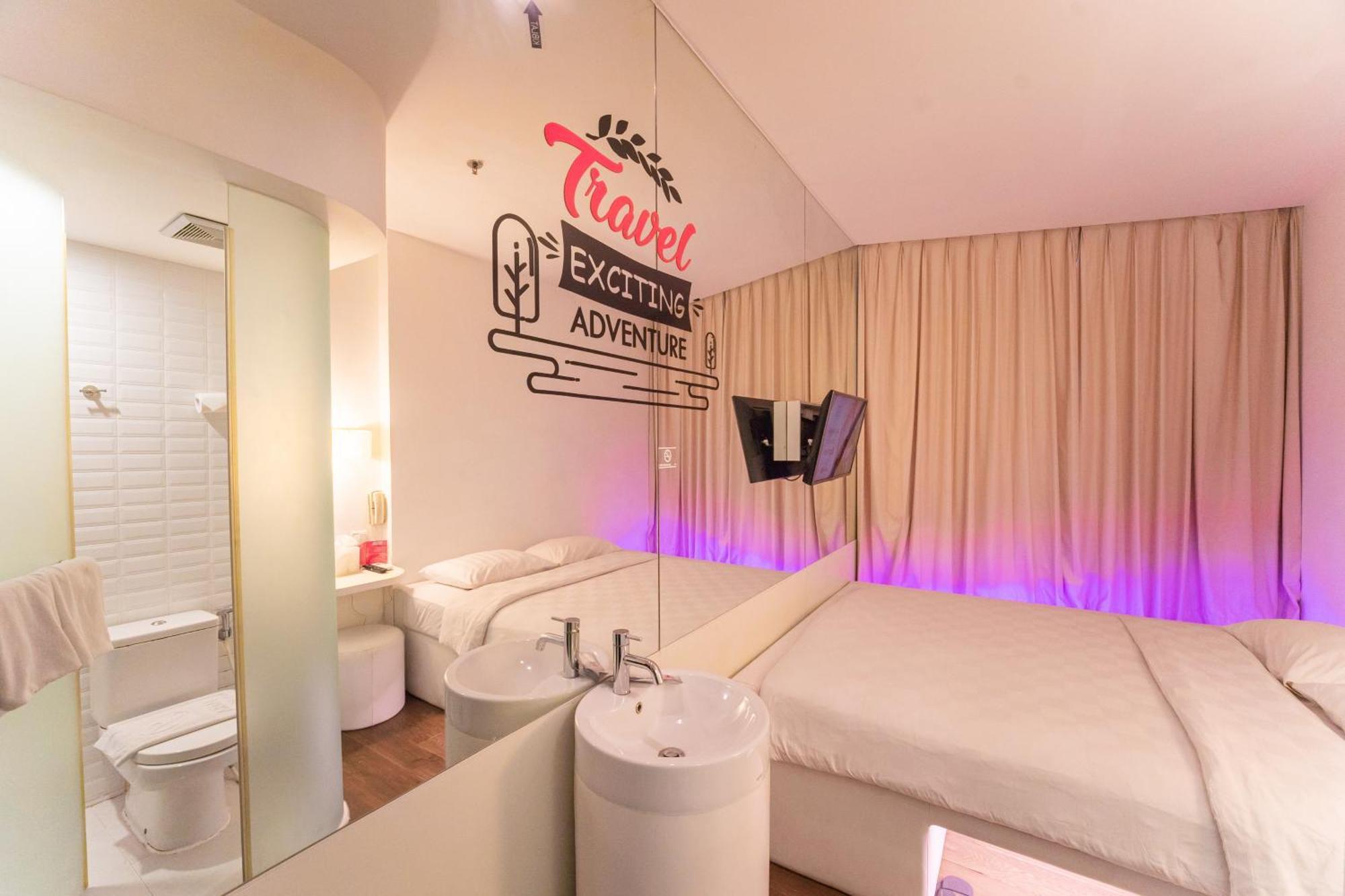 J Icon Hip Hotel Balikpapan  Eksteriør billede