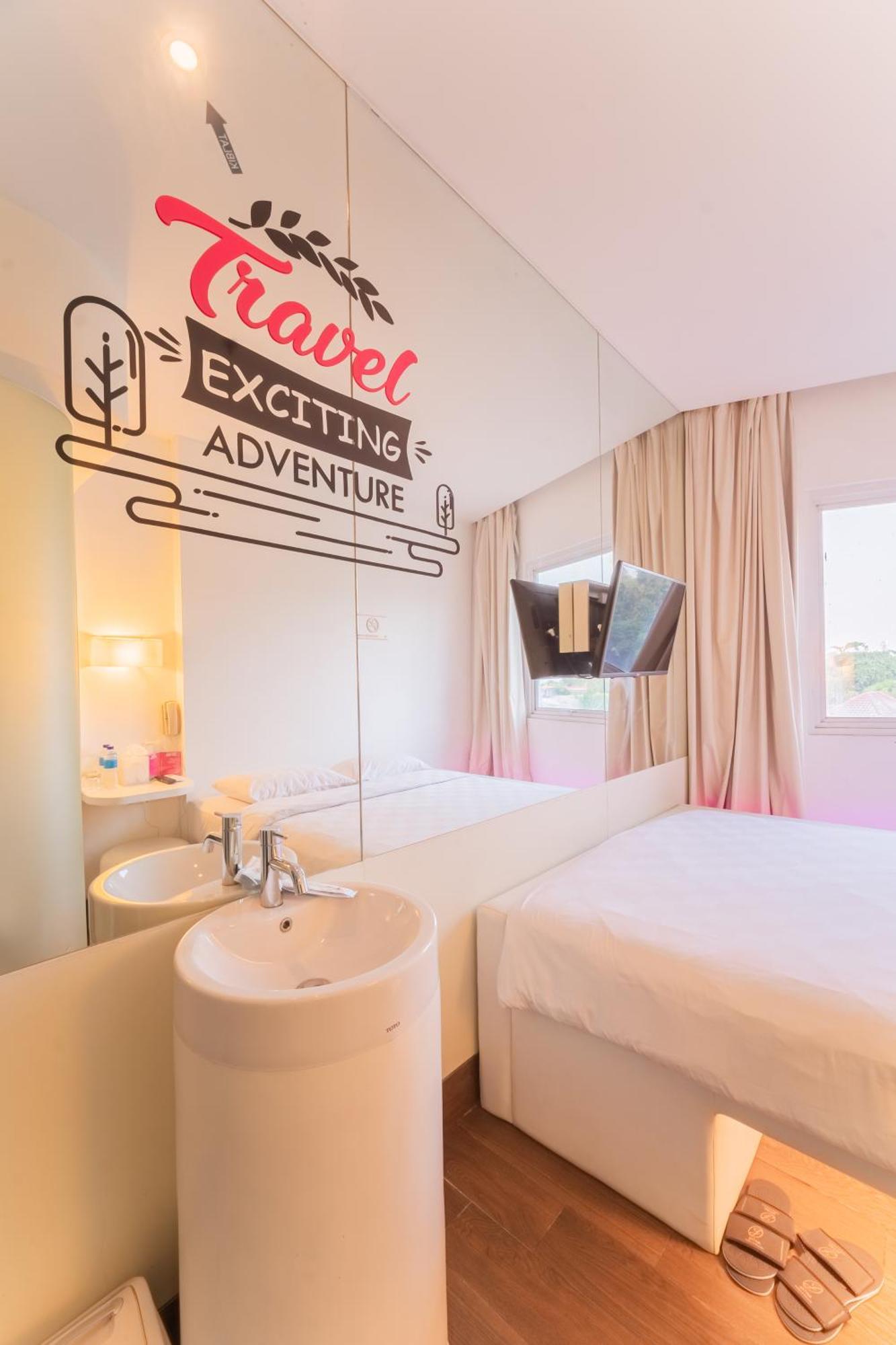 J Icon Hip Hotel Balikpapan  Eksteriør billede
